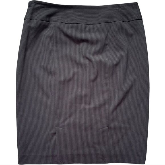 Liz Claiborne Black Pinstripe Career Pencil Skirt Sz 8 - Picture 2 of 10